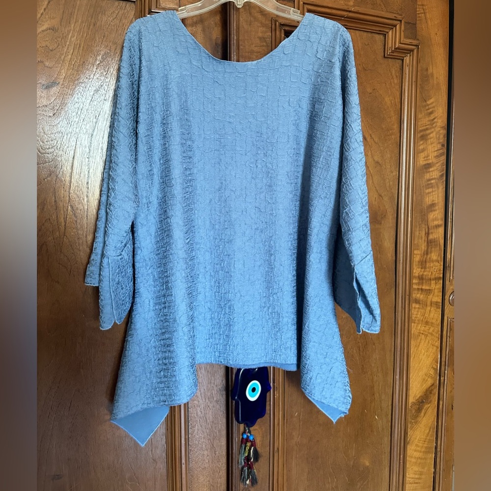 Blu tunic blouse